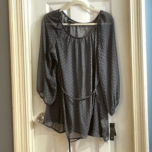 Moving Sale - Gray blouse with dots and tie (1xl) NWT